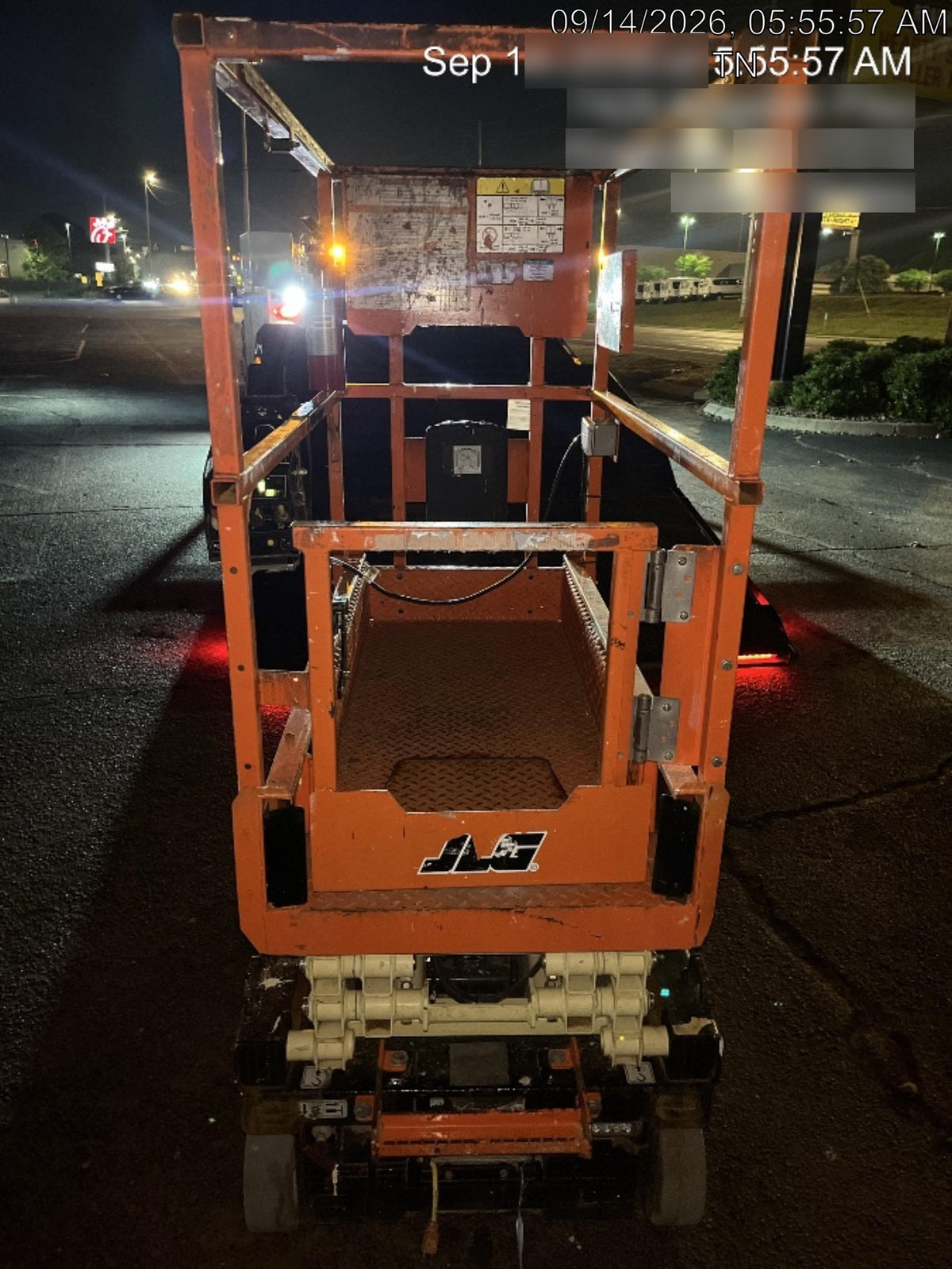 2021 JLG ES1330L