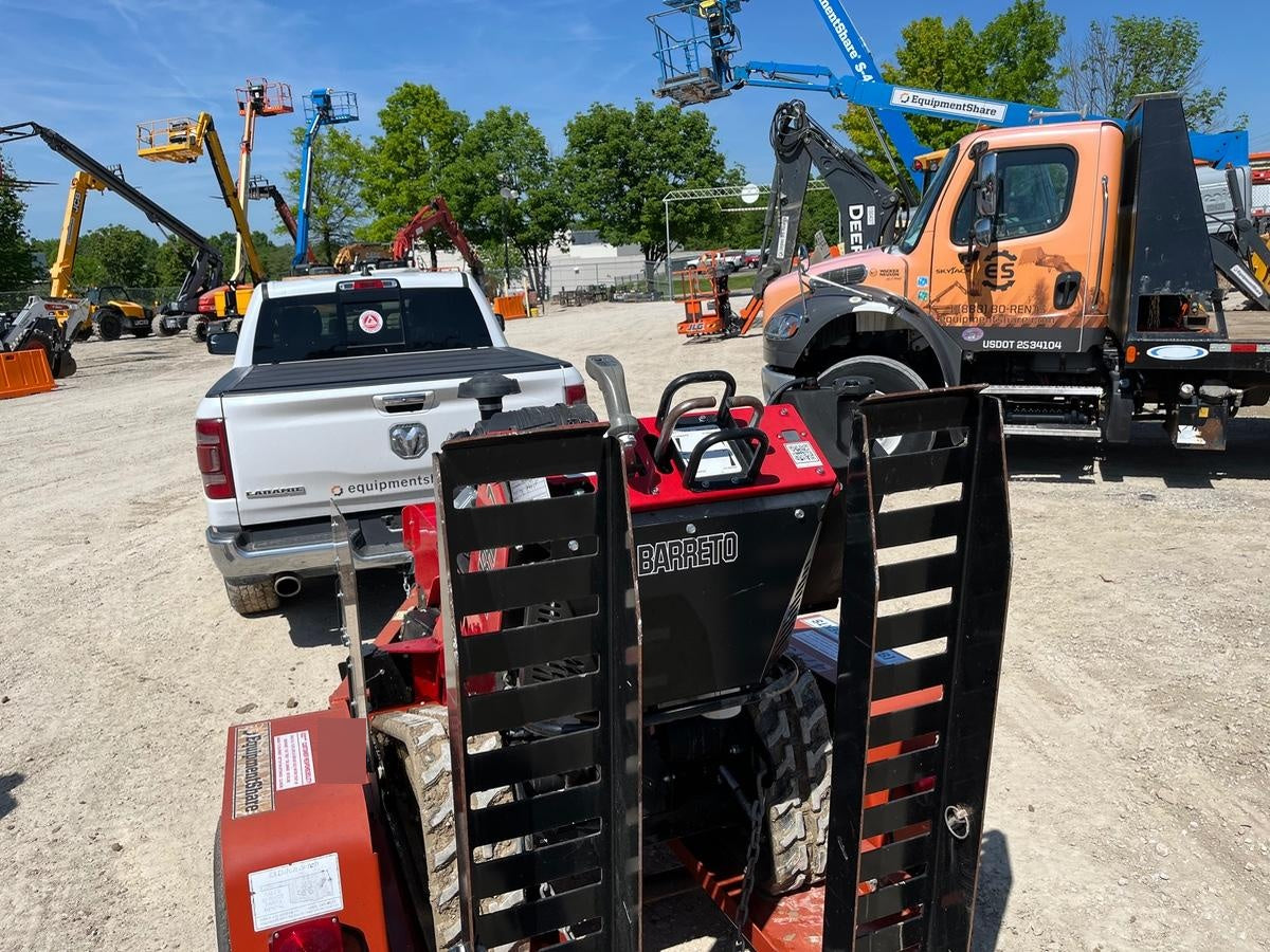 2019 DITCH WITCH S3C
