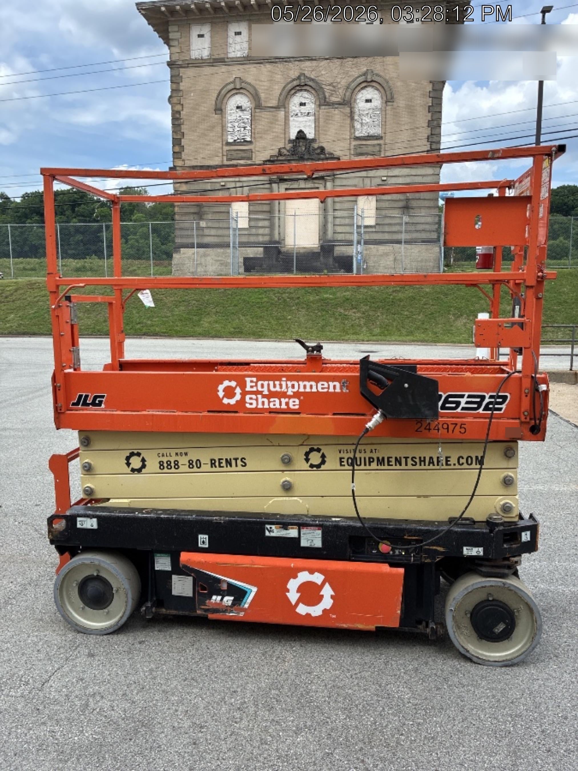 2022 JLG ES2632