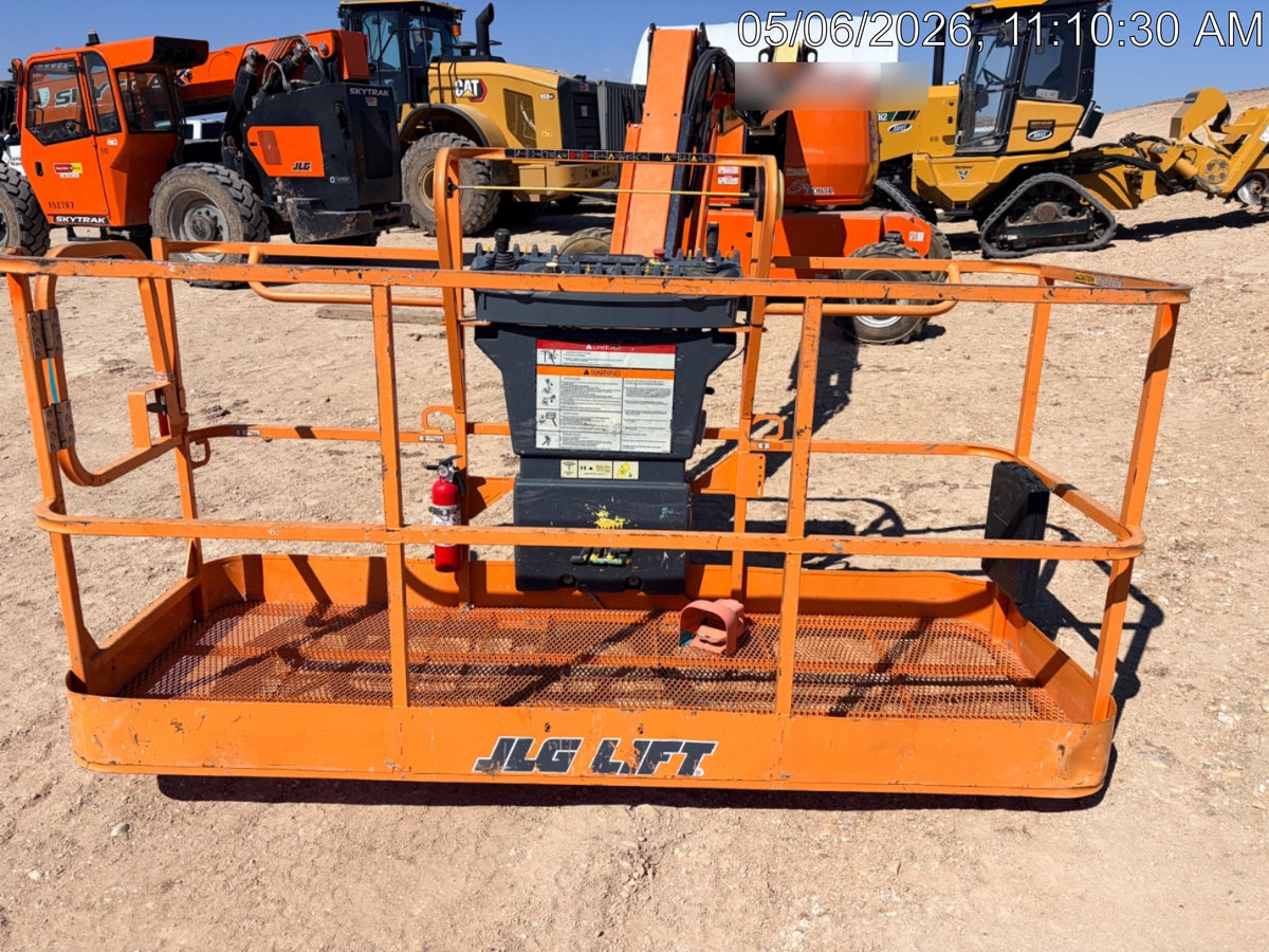 2019 JLG 460SJ