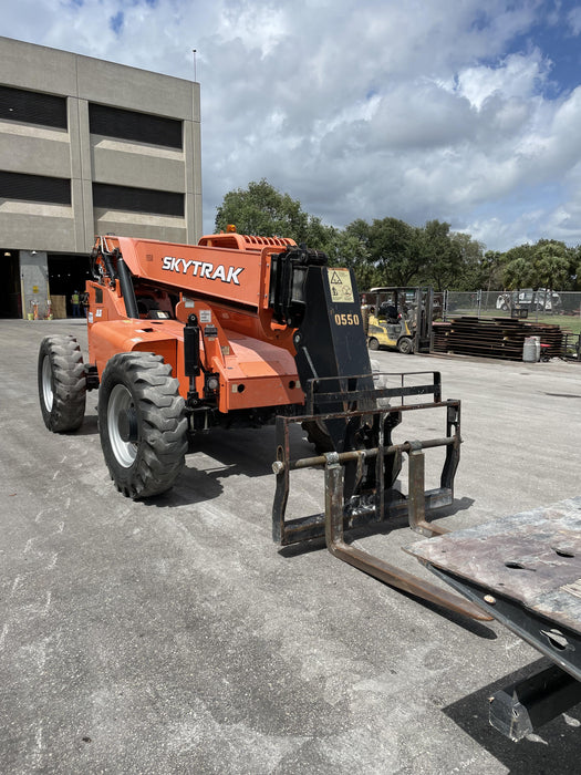 2017 SKYTRAK 6042