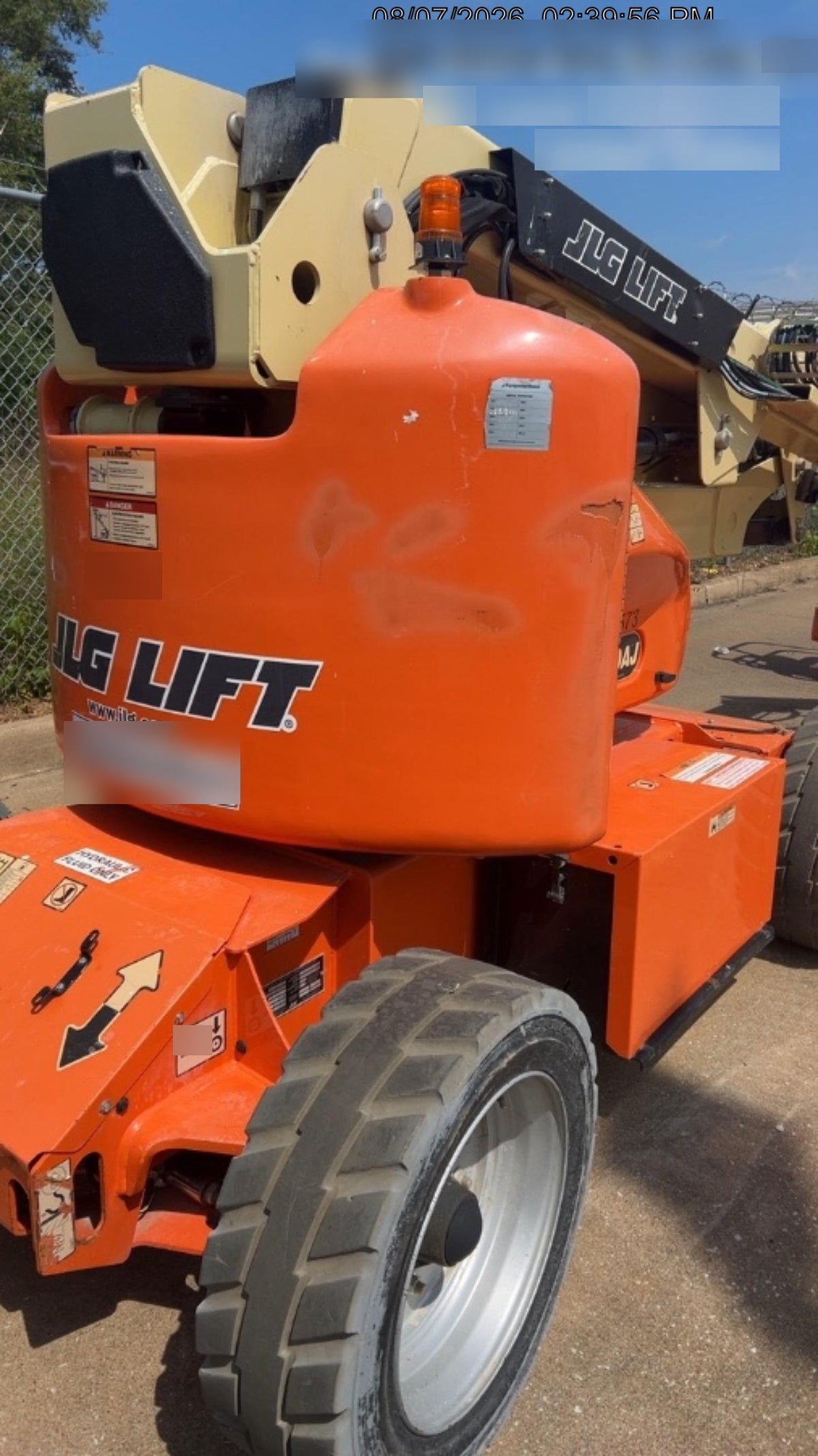 2019 JLG E450AJ