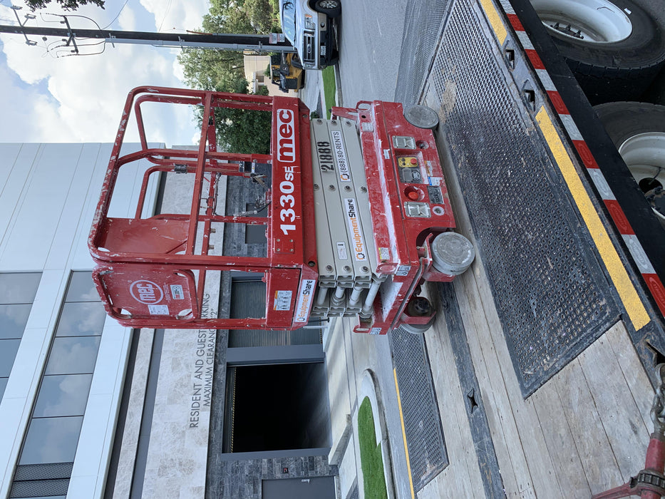 2019 MEC 1330SE MEC 1330SE w/ES Track Hardware, Full Extended 2 Year Warranty