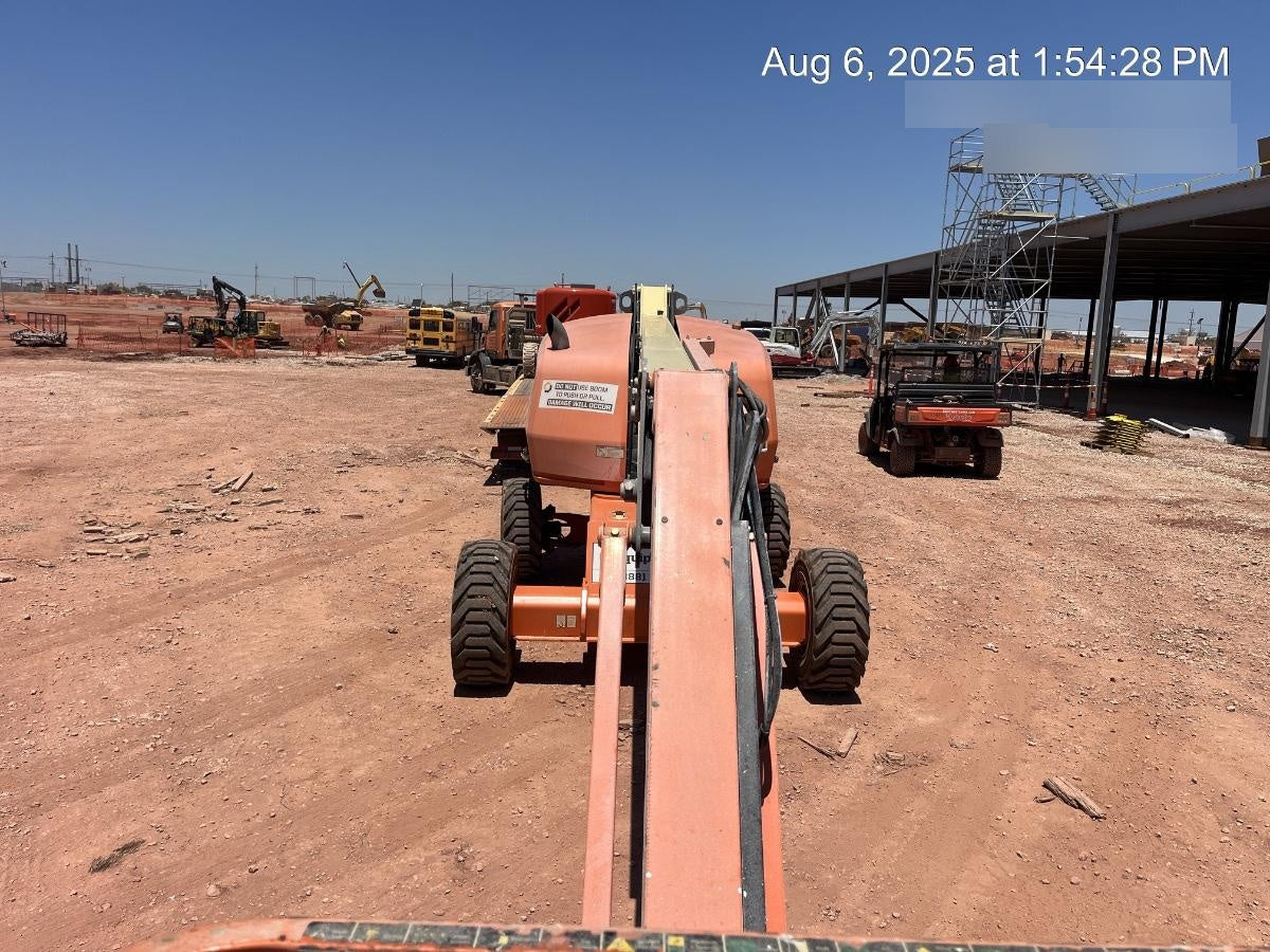 2019 JLG 460SJ