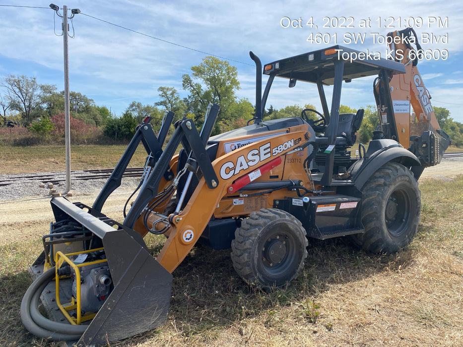2022 CASE 580N EP - Extendable Backhoe