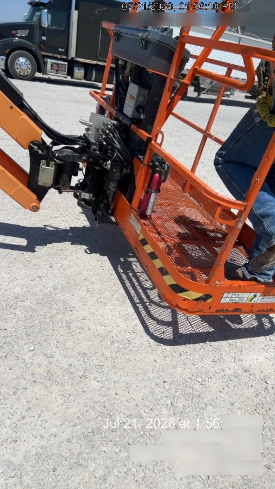 2023 JLG 860SJ