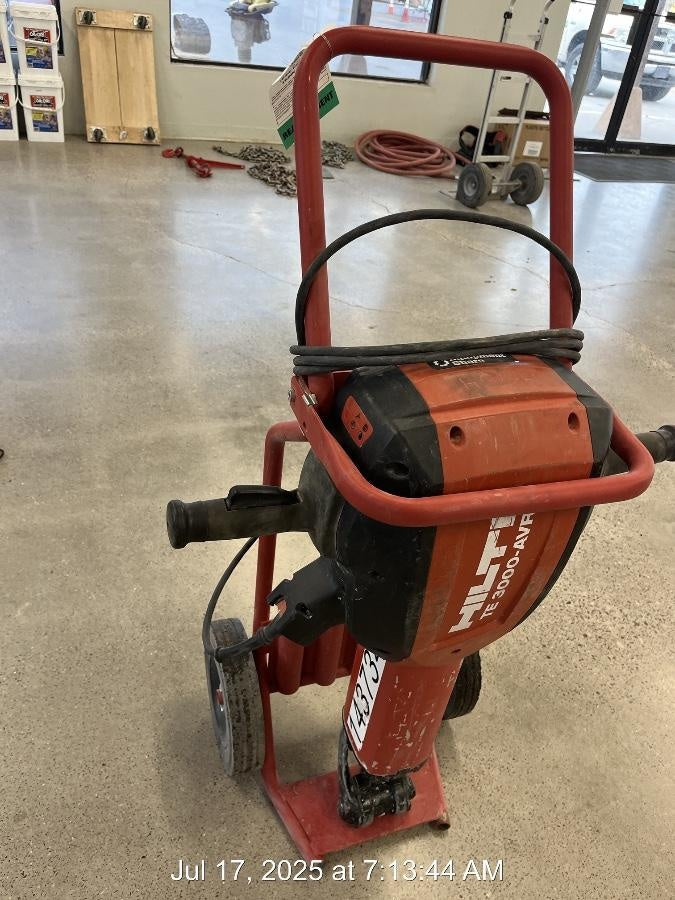 2021 HILTI TE 3000-AVR