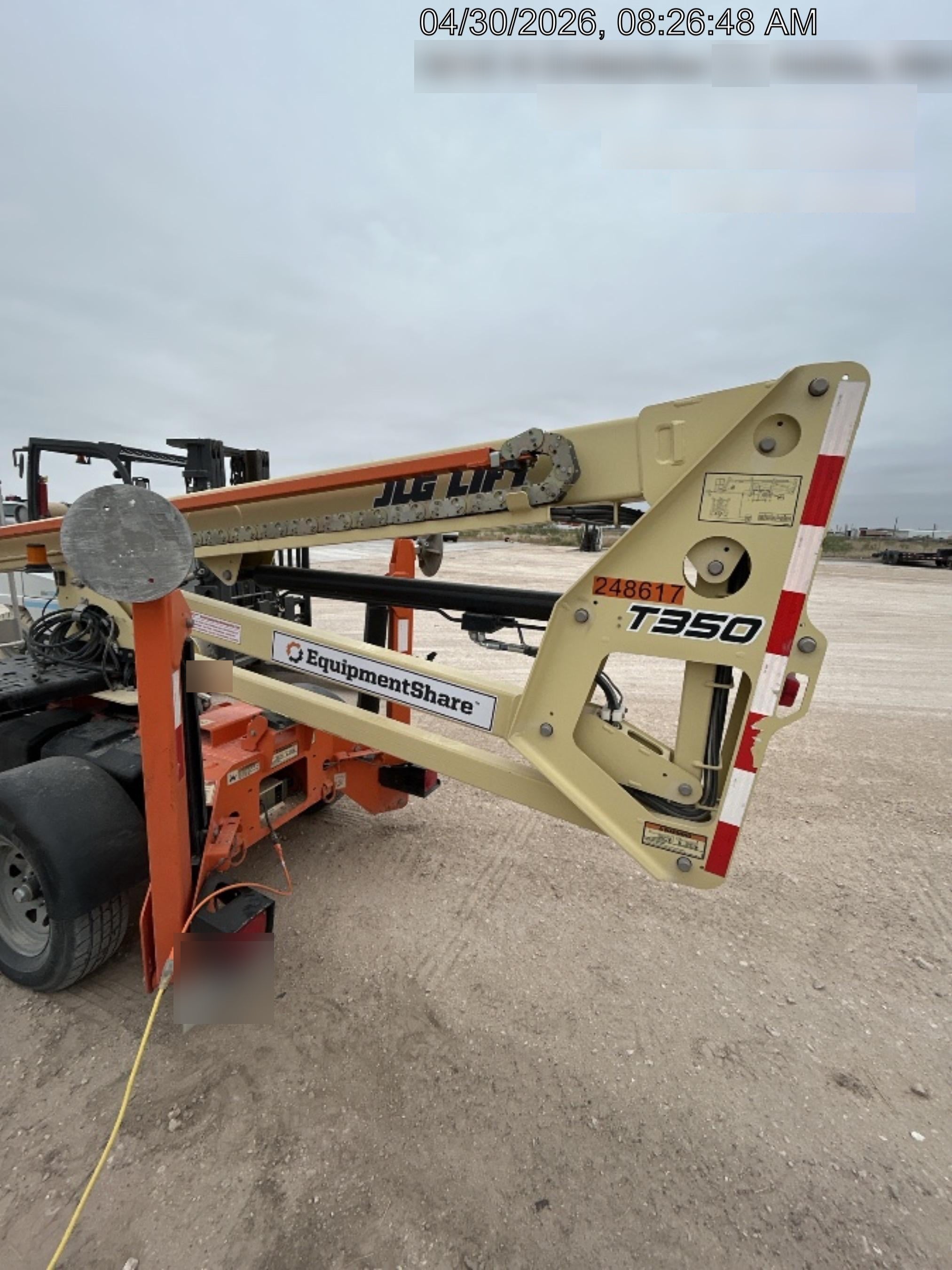 2022 JLG T350