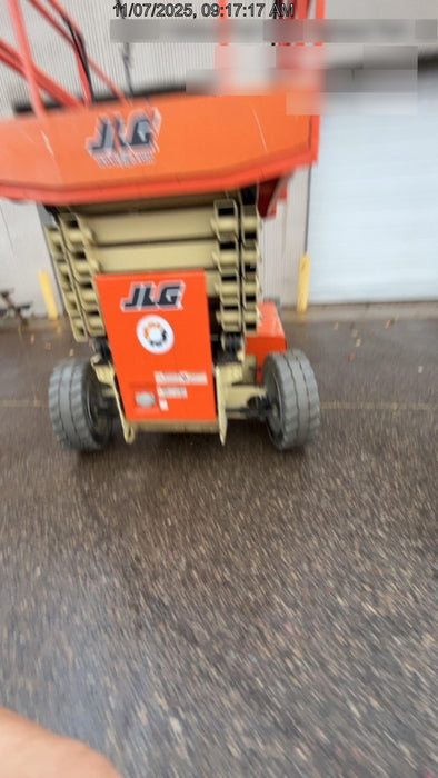 2019 JLG 4069LE Solid Non Marking Tires, Rotating Beacon