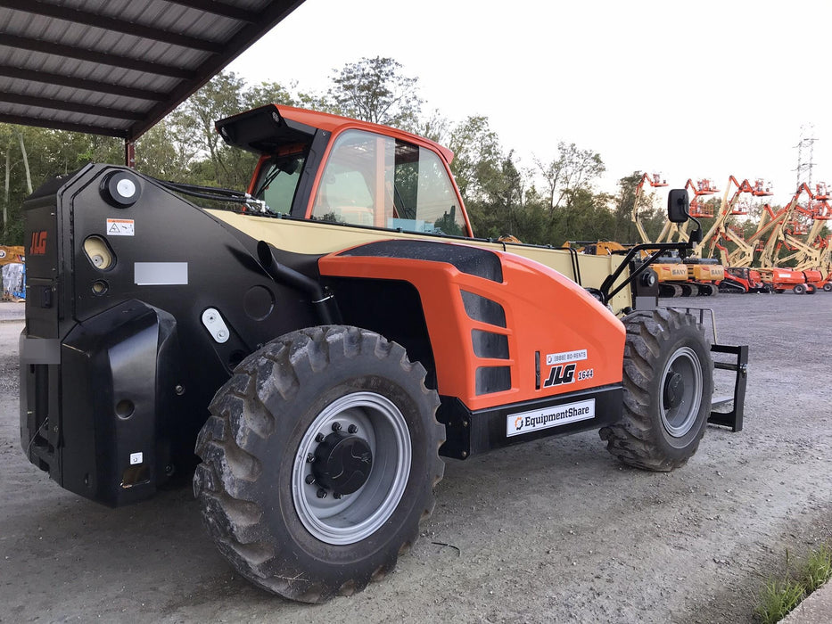 2019 JLG 1644