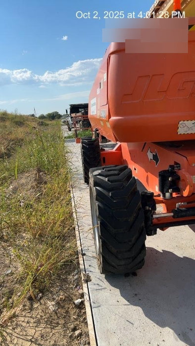 2021 JLG 800AJ