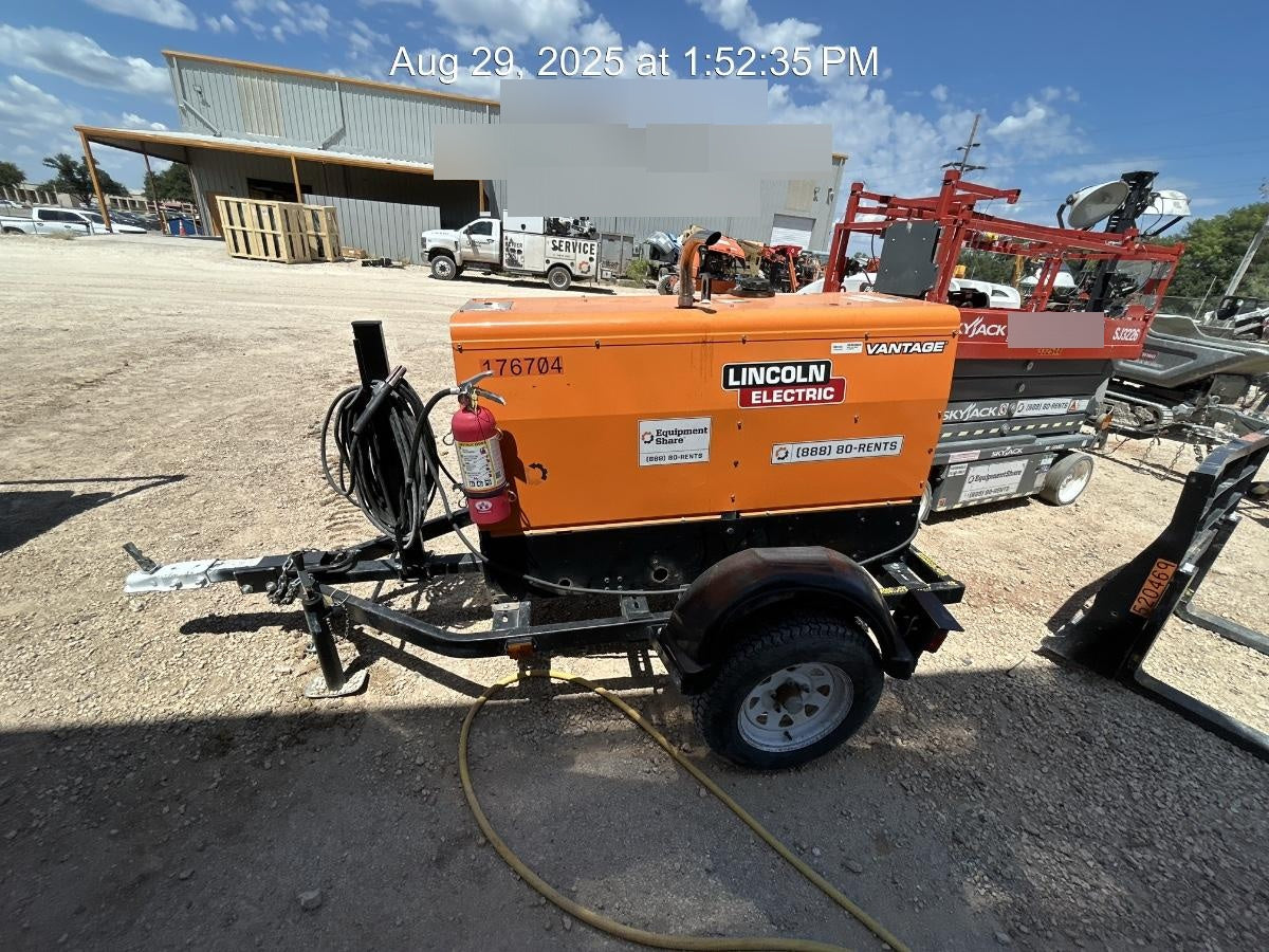 2021 Lincoln Electric Vantage 322 Vantage 322 Ready Pak 3 w/ Decals, ORANGE (includes trailer, cable rack, fender light kit) NO Telematics