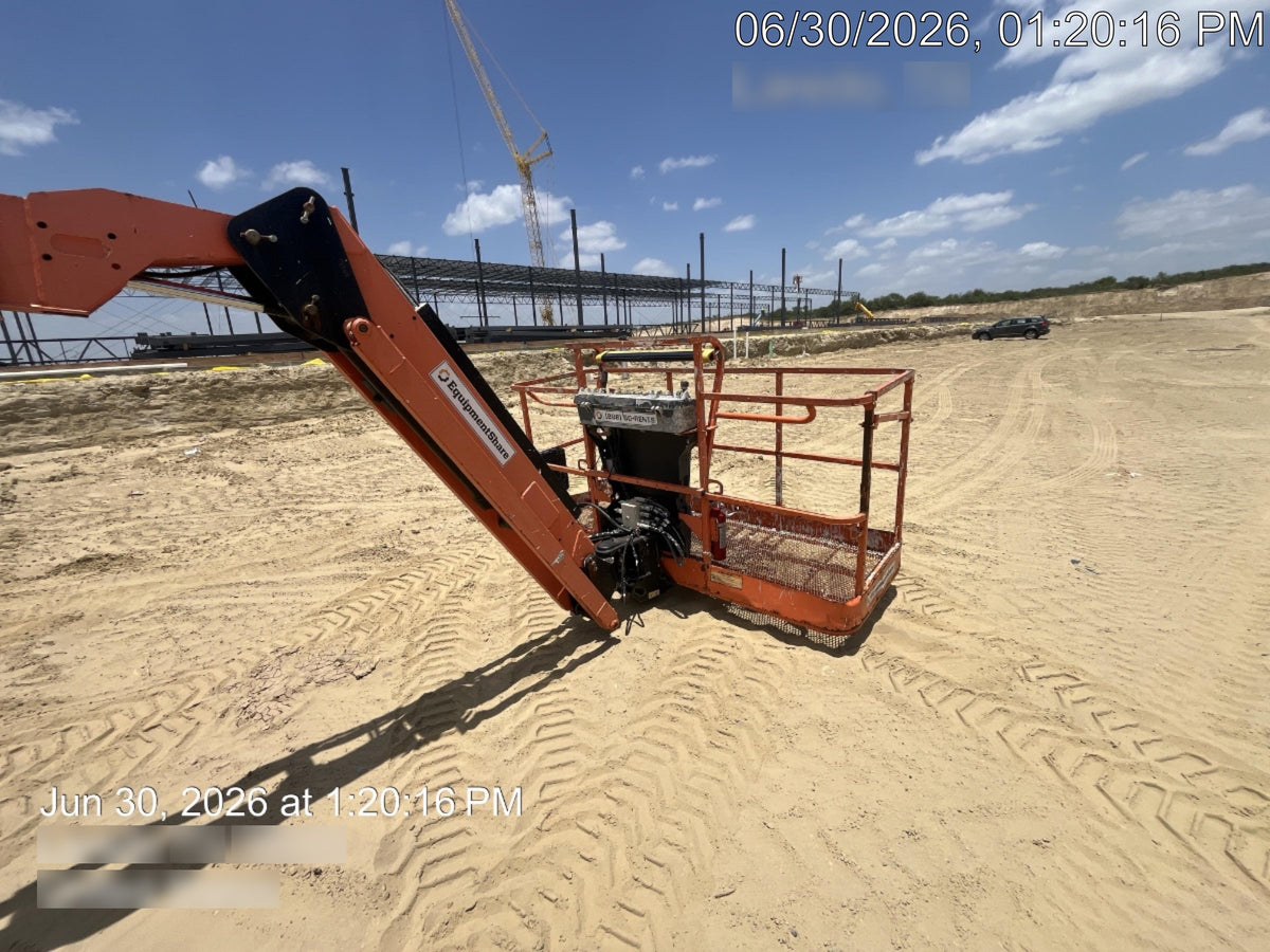 2018 JLG 600AJ