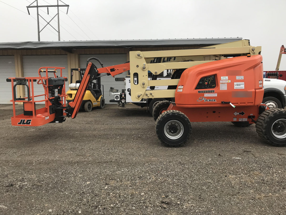2019 JLG 450AJ