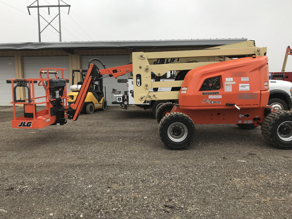 2019 JLG 450AJ