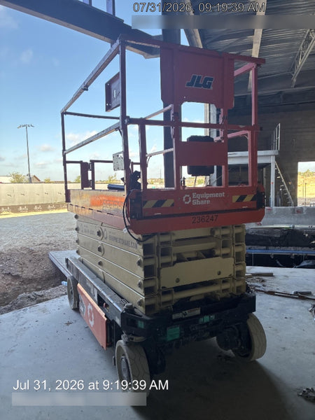 2022 JLG ES3246