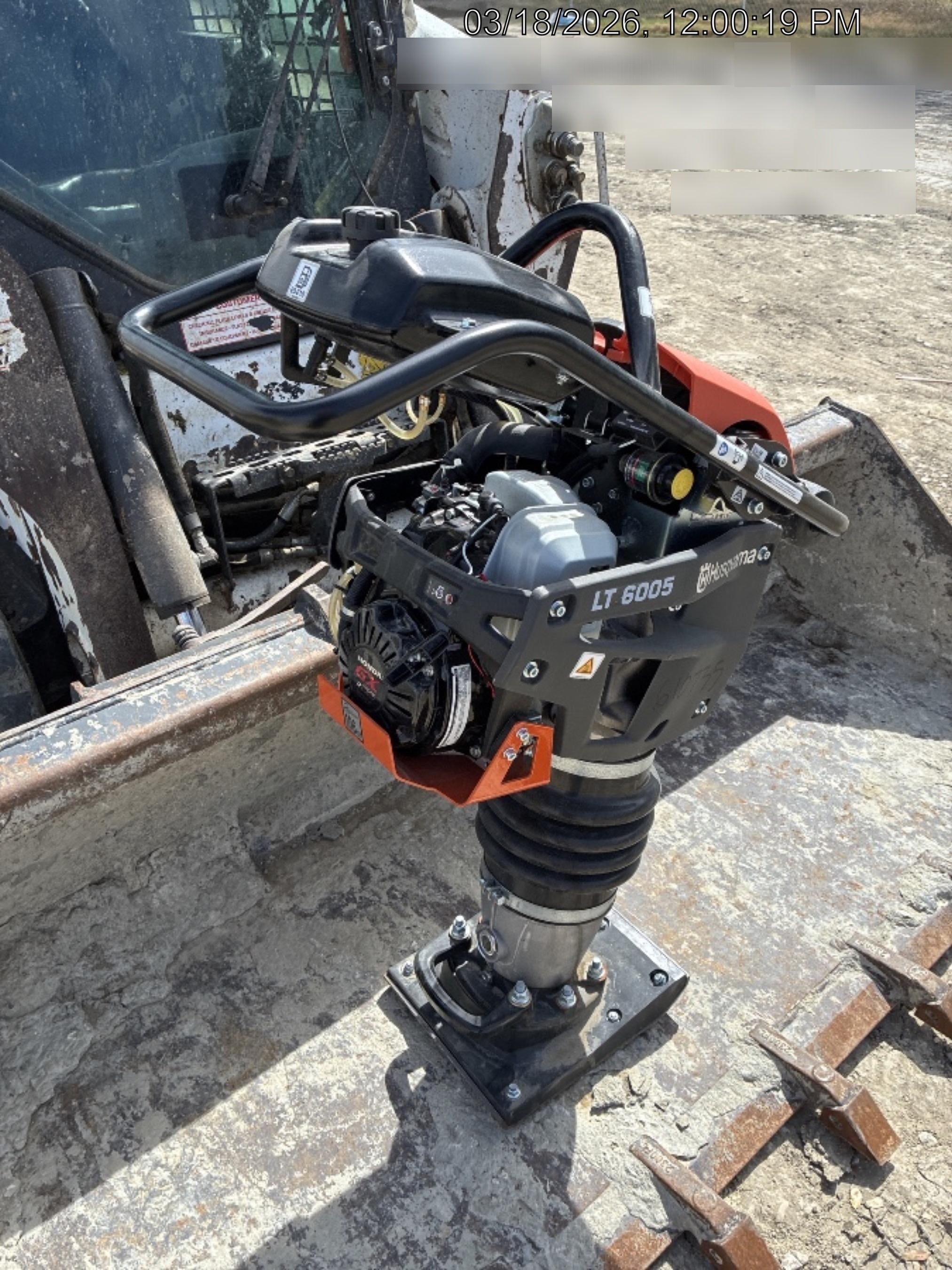 2025 HUSQVARNA LT6005