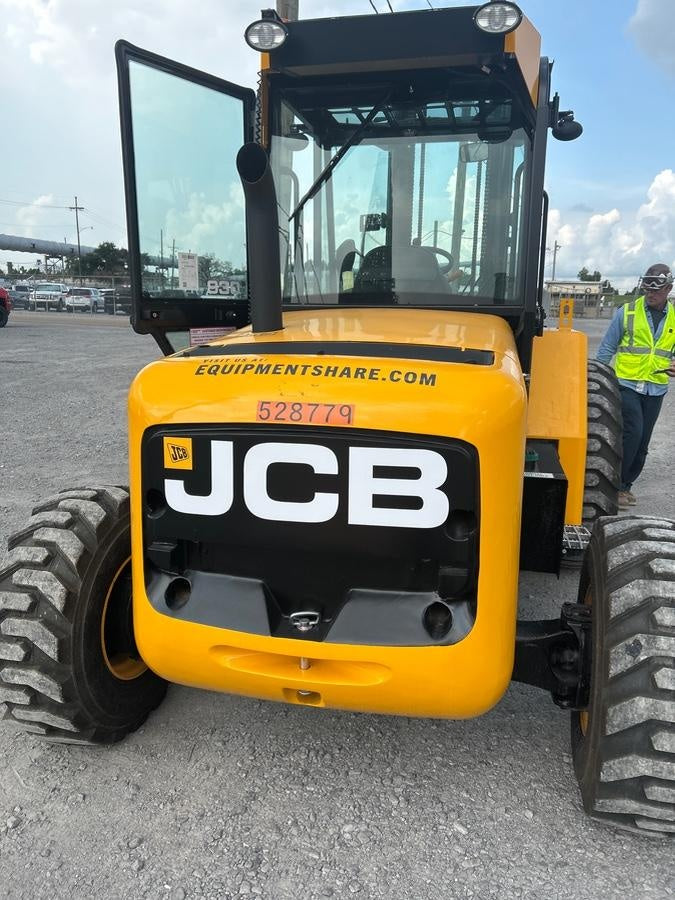 2025 JCB 930-4