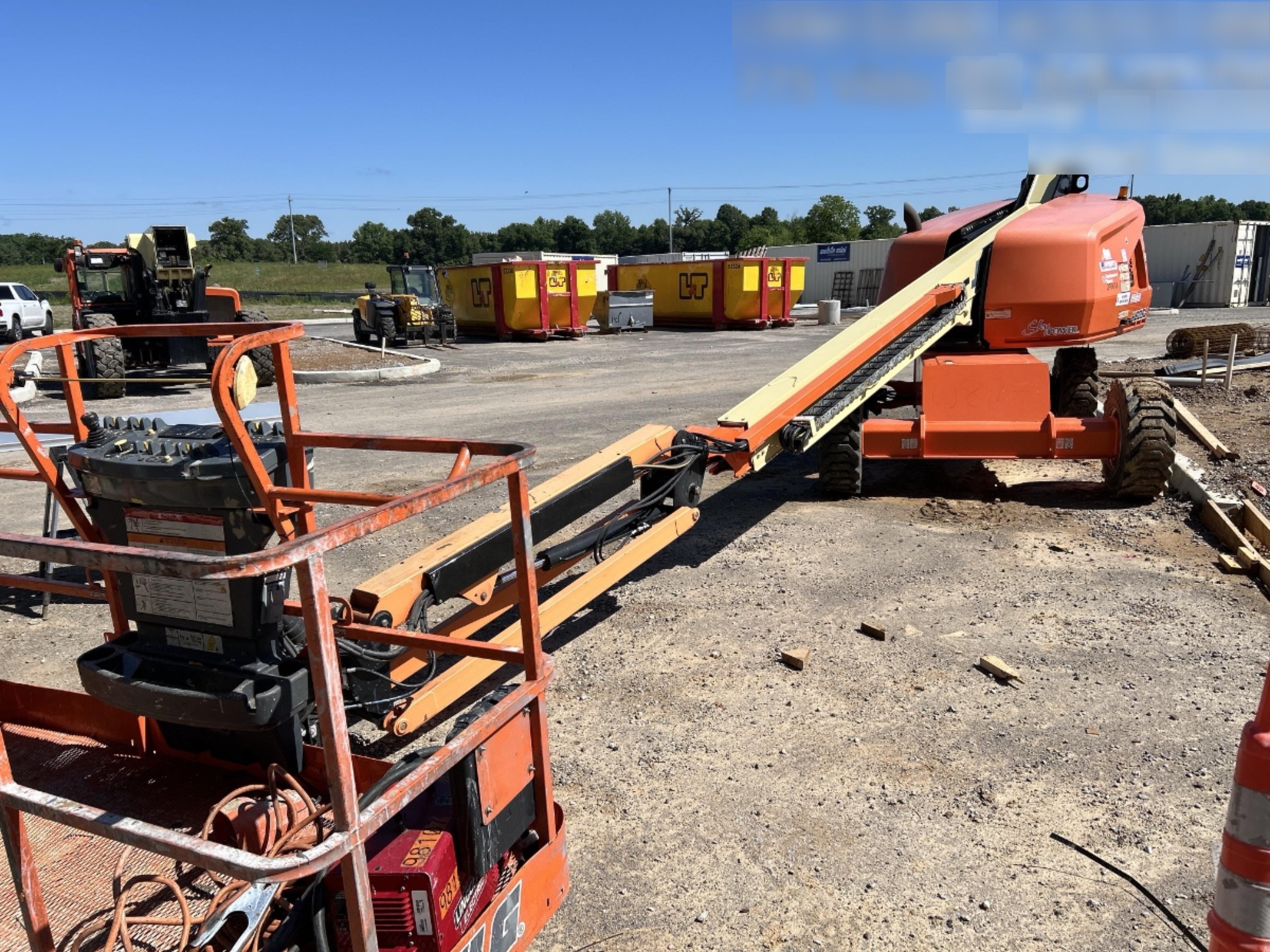 2023 JLG 460SJ