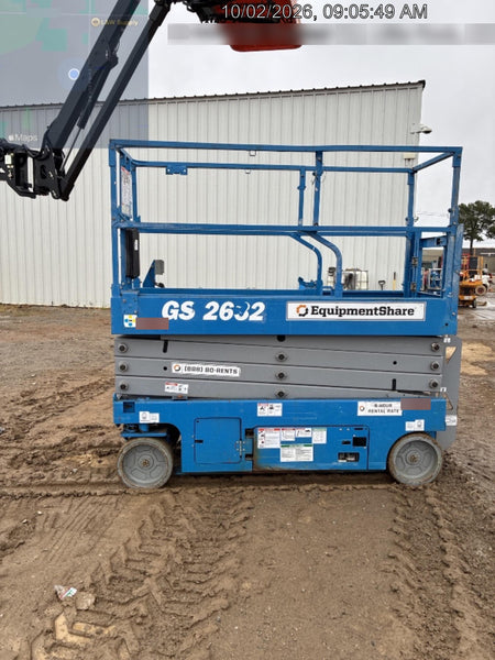2019 Genie GS-2632 Folding rails with half height swing gate