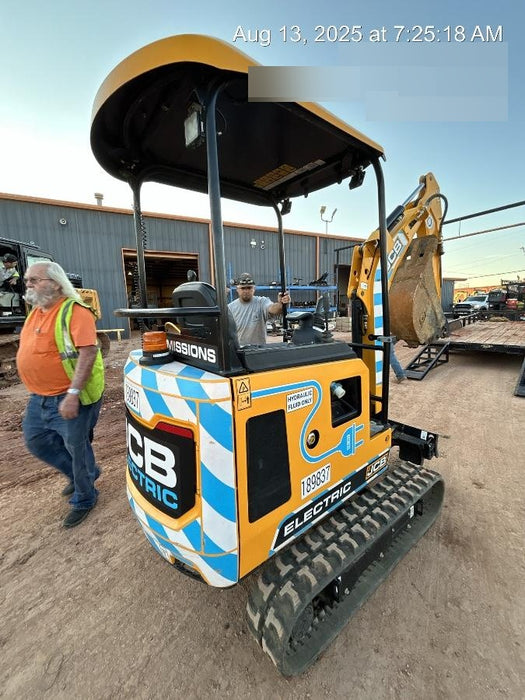 2022 JCB 19C-1E Canopy, Rubber Track, Beacon, Dipper, WL, Coupler, ES Decals