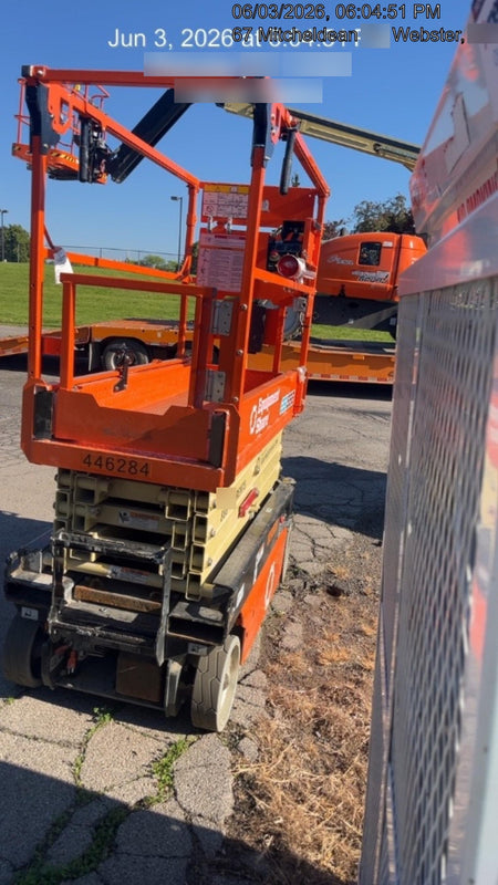 2024 JLG ES1932