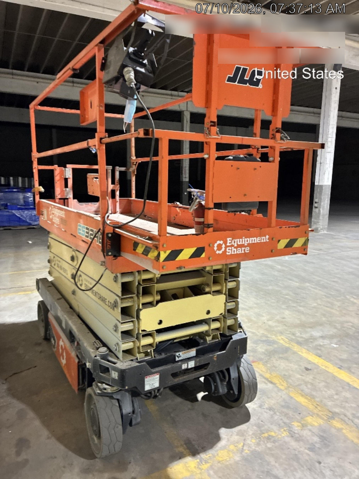 2023 JLG ES3246