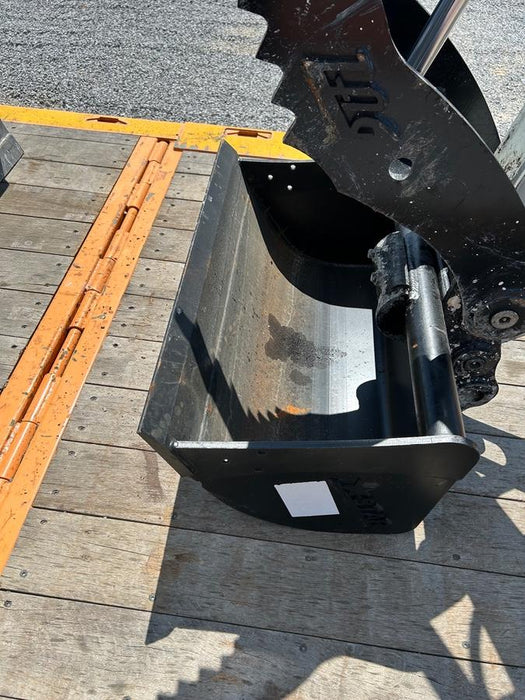 2025 STAR INDUSTRIES 910-36 - 36" Smooth Clean-Out Bucket