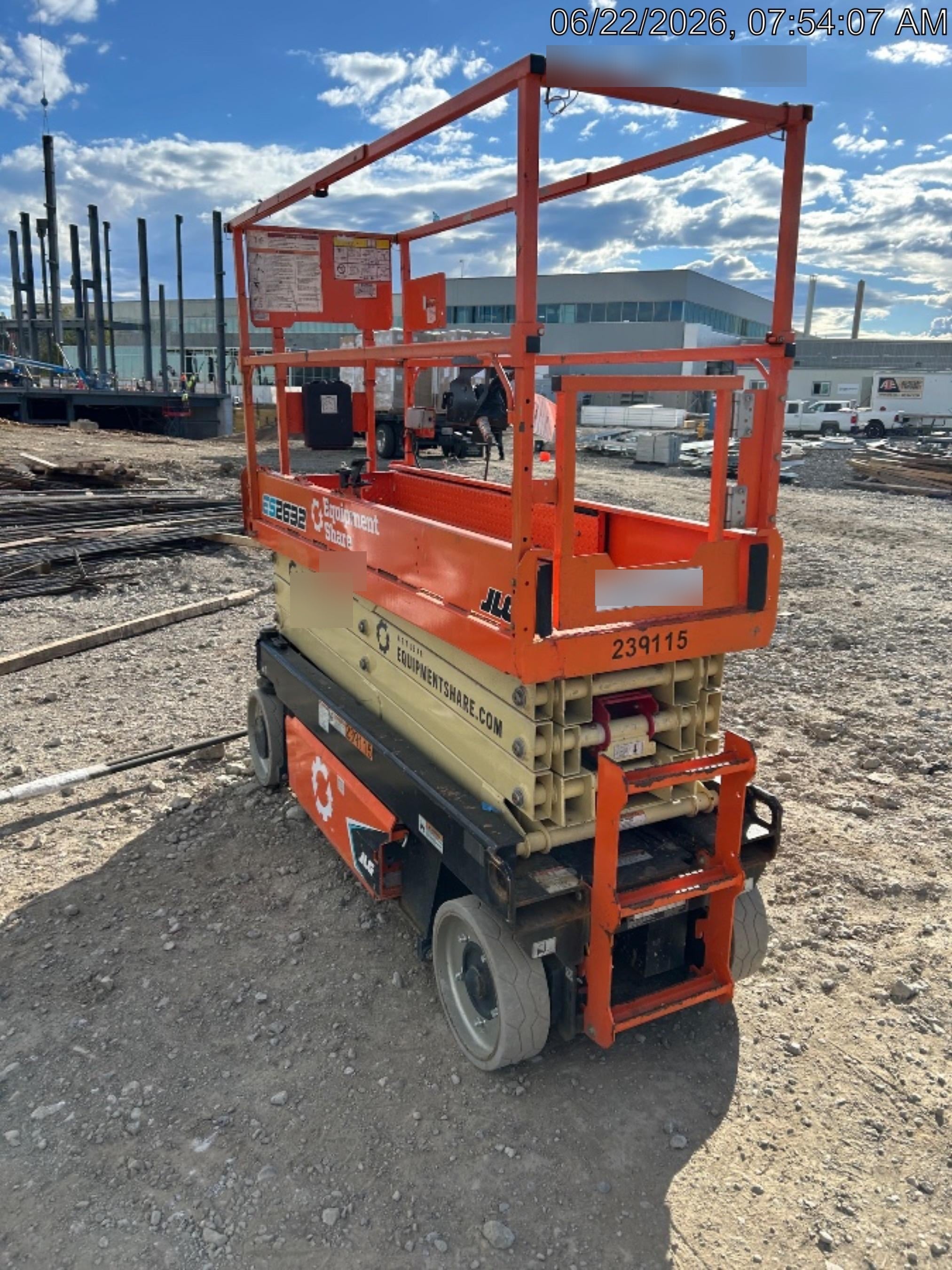 2022 JLG ES2632