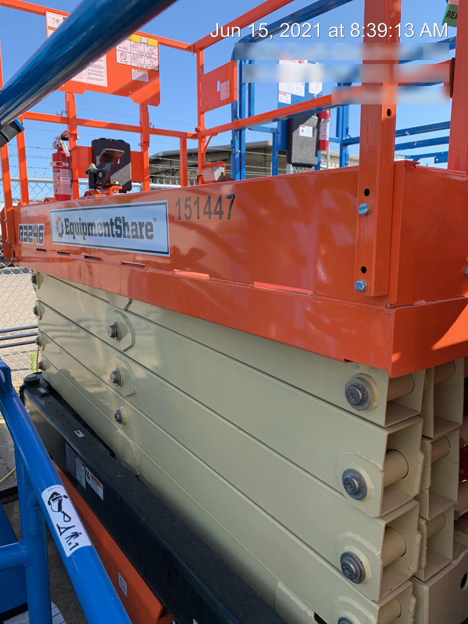 2021 JLG R3246