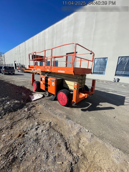 2020 JLG 430LRT