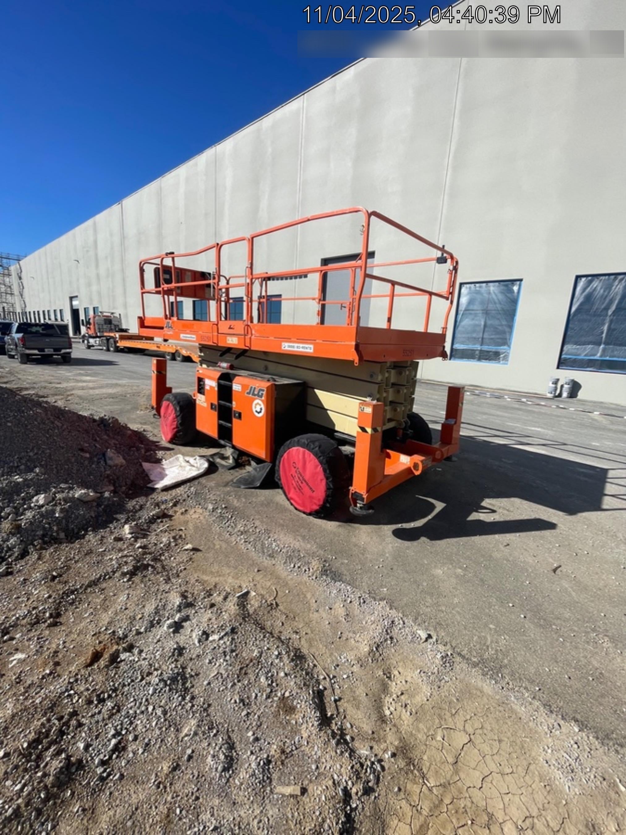 2020 JLG 430LRT