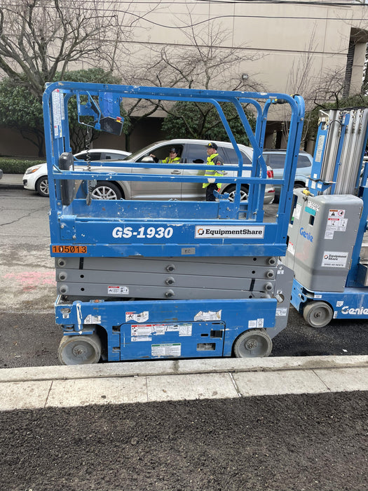 2020 Genie GS-1930 Fixed rails with chain entry gate - Pre A92.20, 800W Inverter