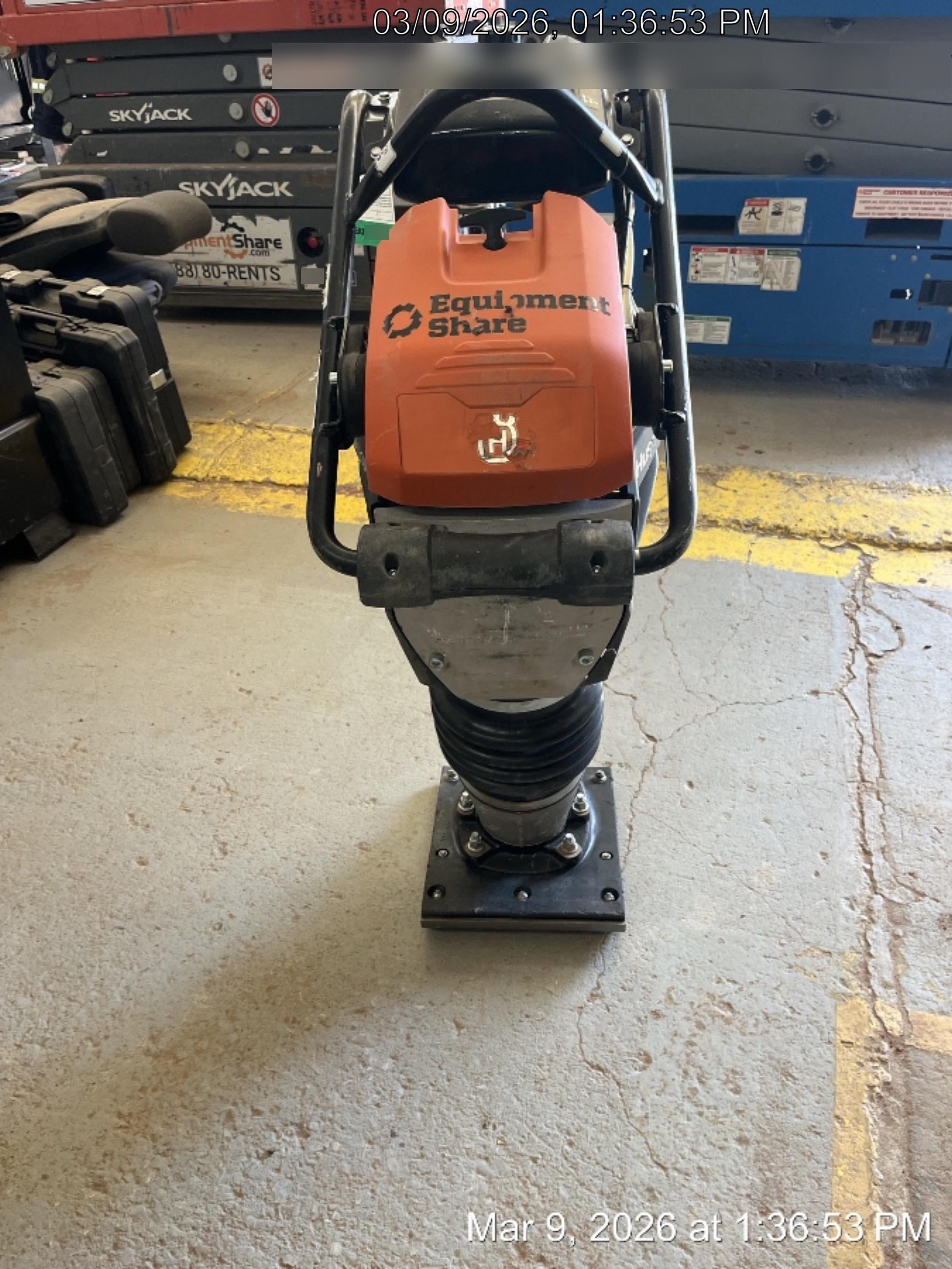 2025 HUSQVARNA LT6005