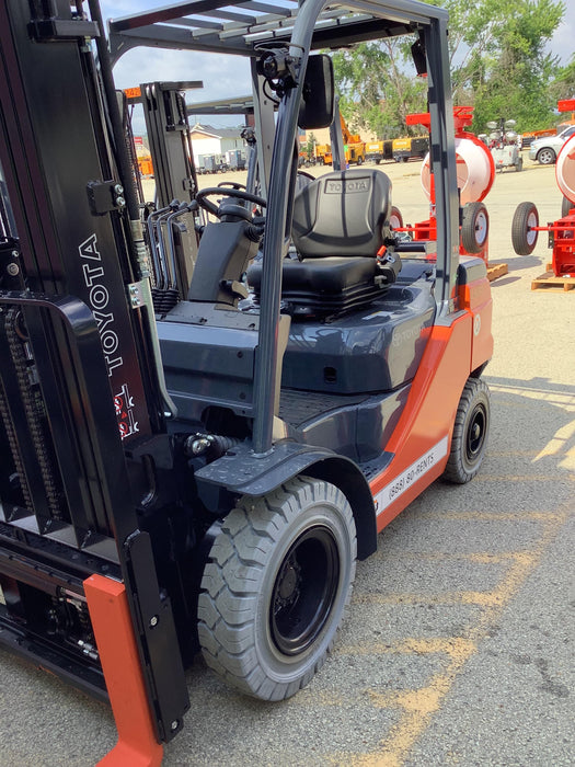 2022 TOYOTA 50-8FGU25