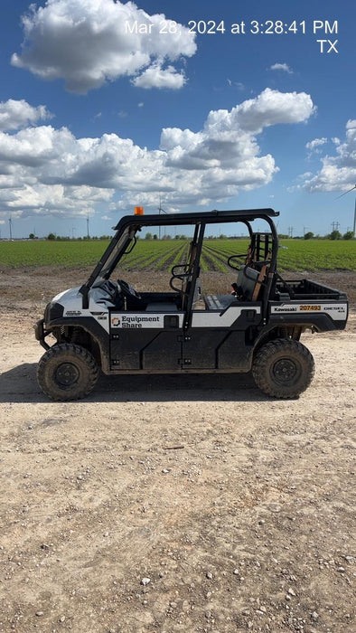 2022 Kawasaki Mule PRO-DXT Standard Options, Backup Alarm, Beacon, Plastic Hard Top, Poly Windshield, Horn Kit