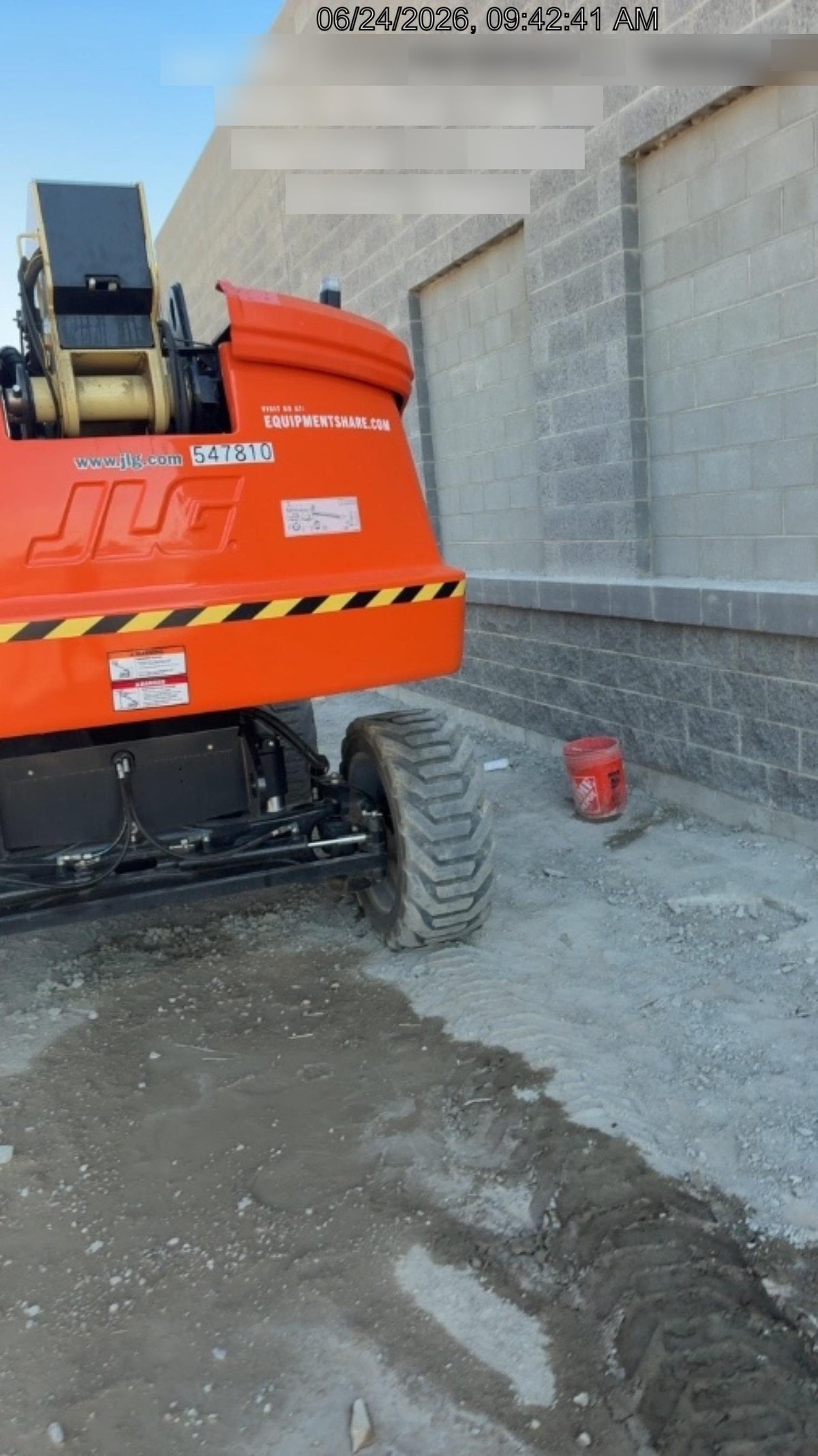 2025 JLG 660SJ