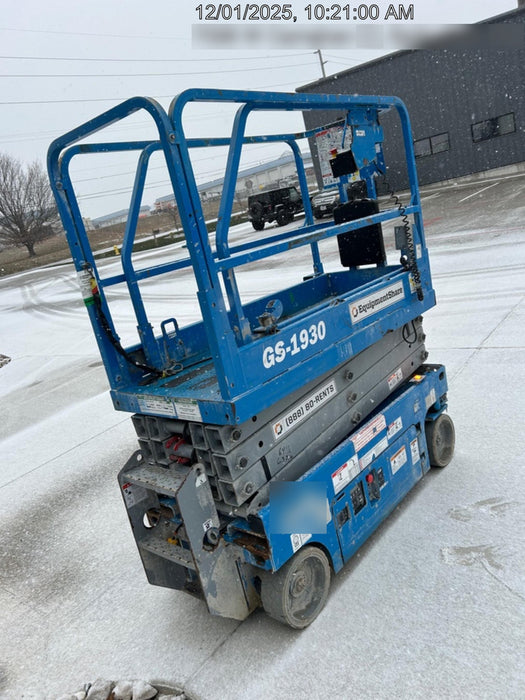 2019 Genie GS-1930 Fixed Rails with Chain Entry