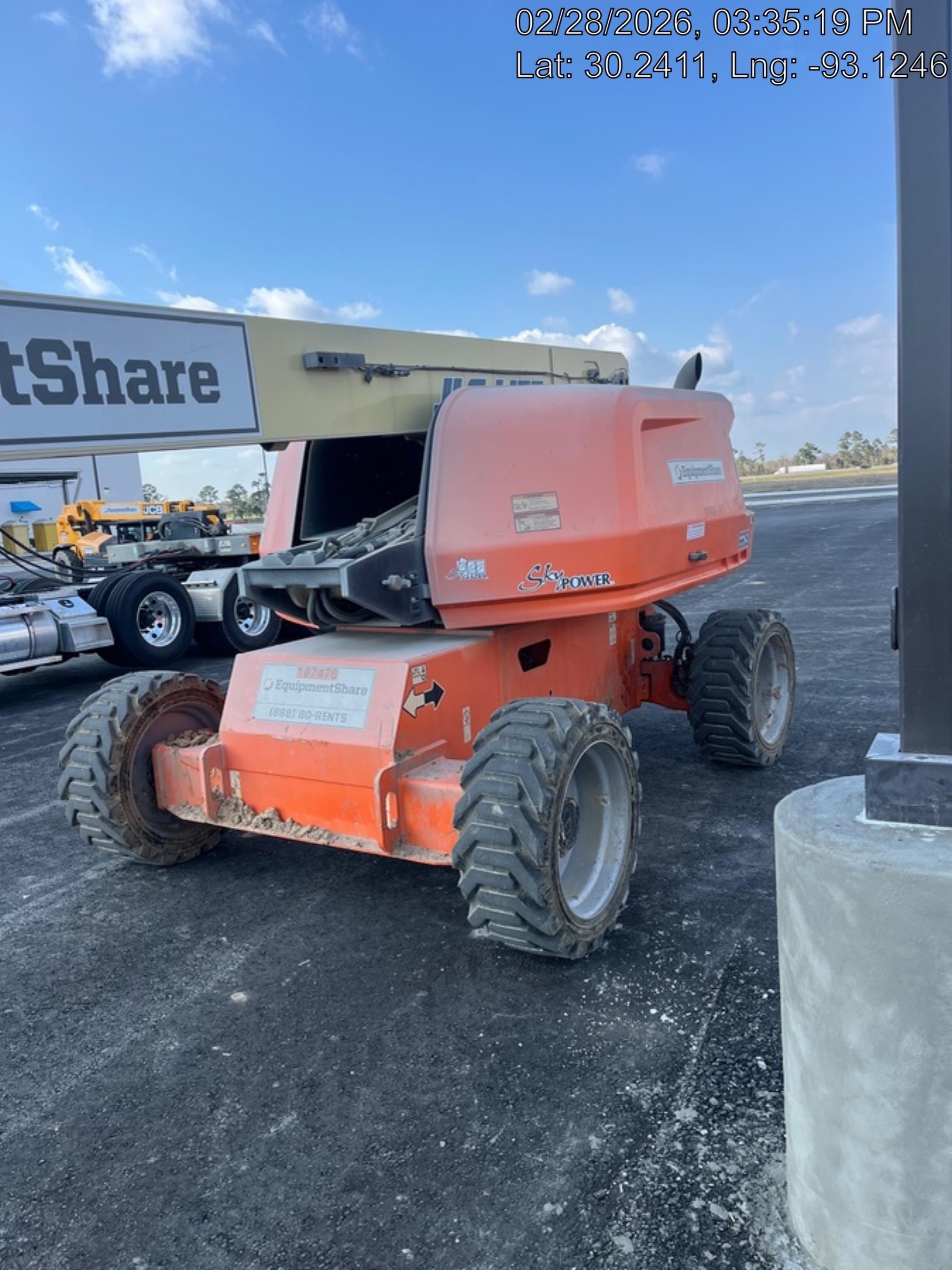 2020 JLG 660SJ