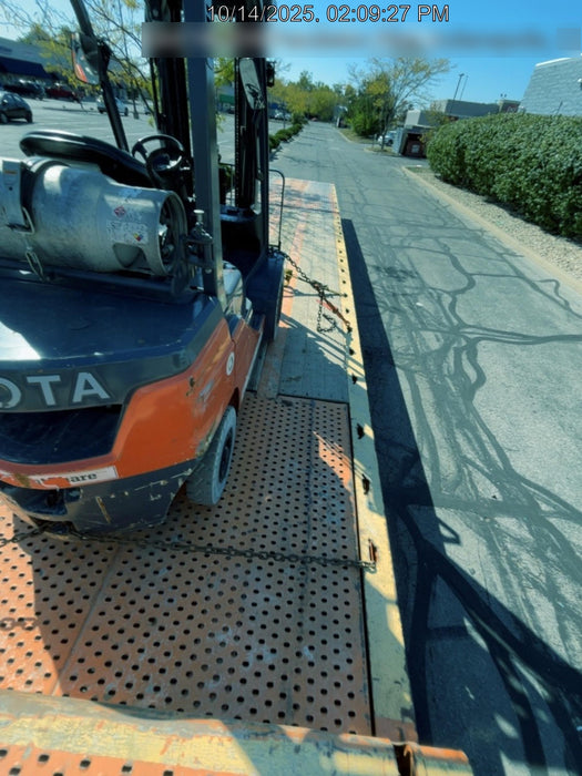 2022 TOYOTA 50-8FGU25