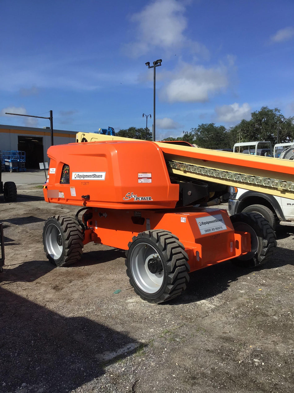 2020 JLG 660SJ