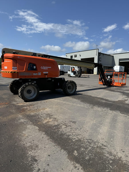 2023 JLG 660SJ