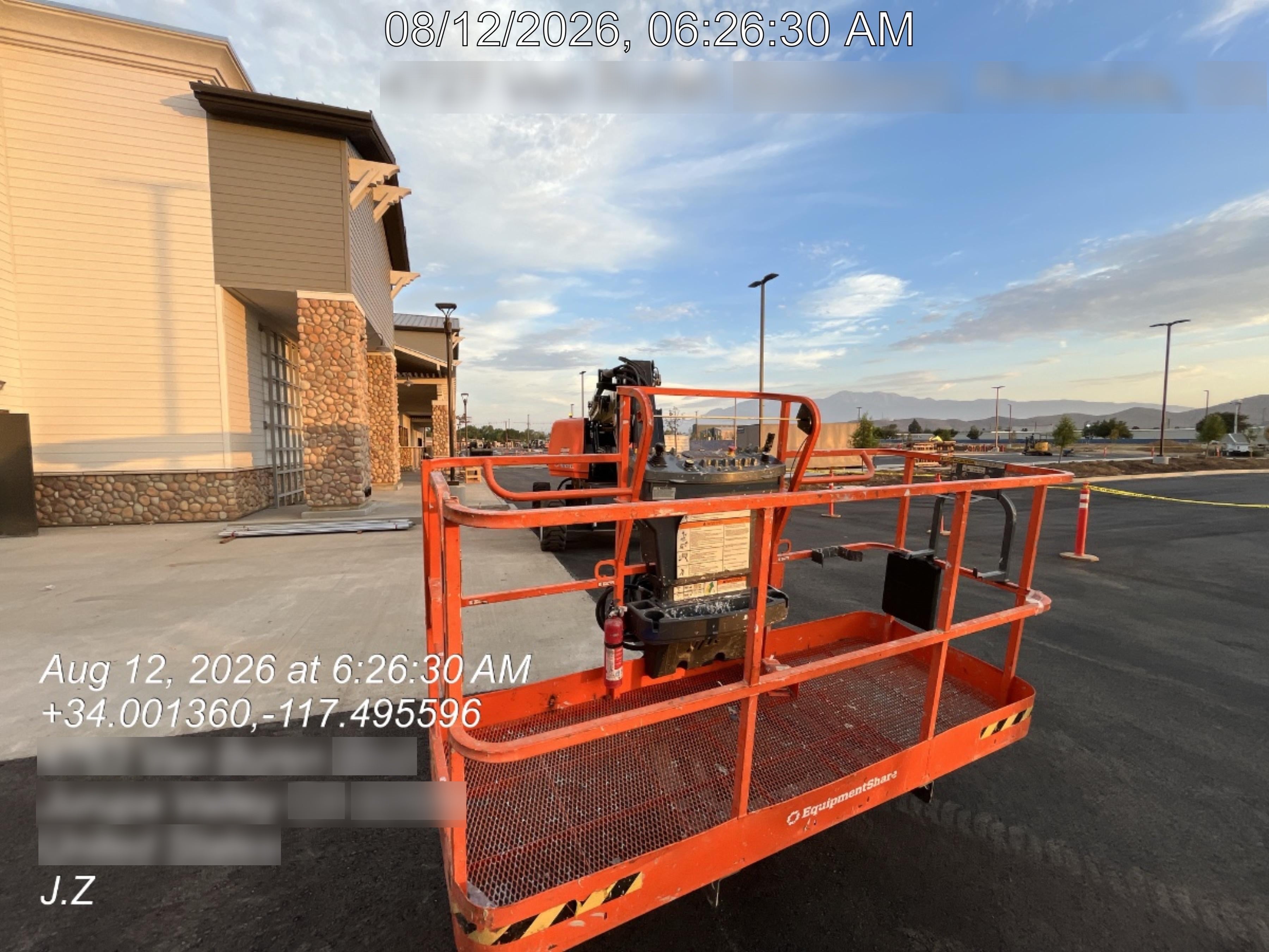 2023 JLG 660SJ
