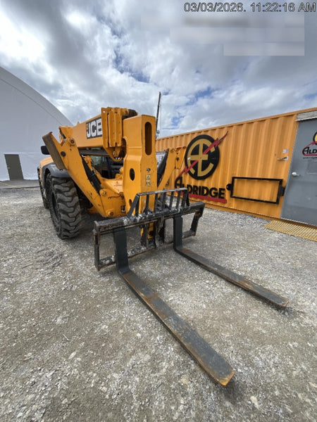 2023 JCB 510-56