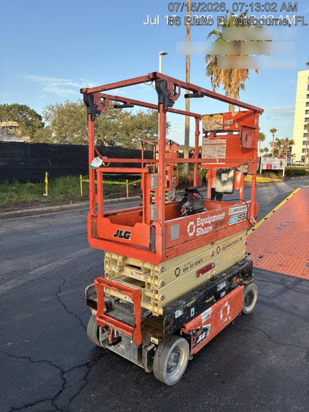 2023 JLG ES1932