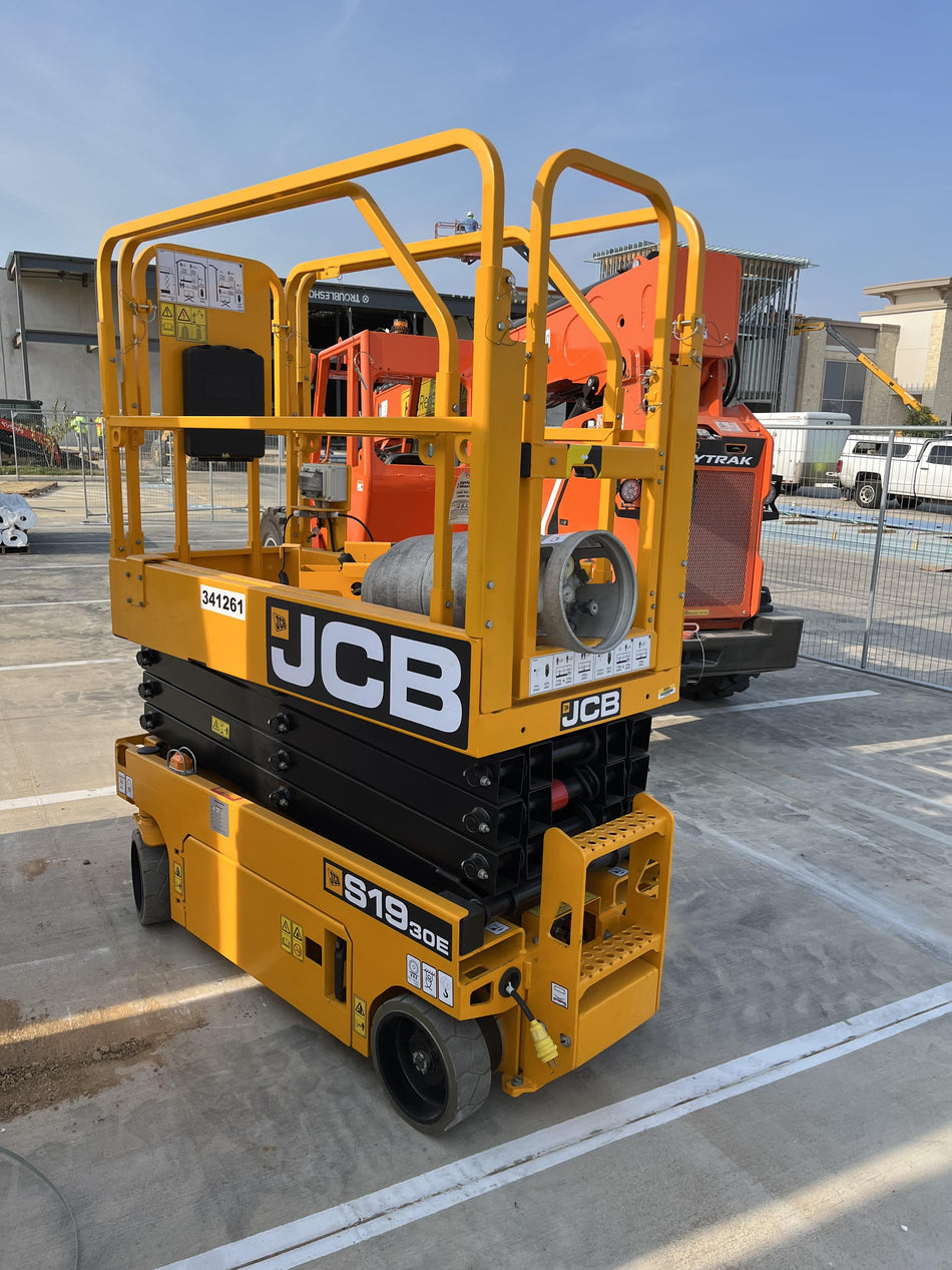 2023 JCB S1930E