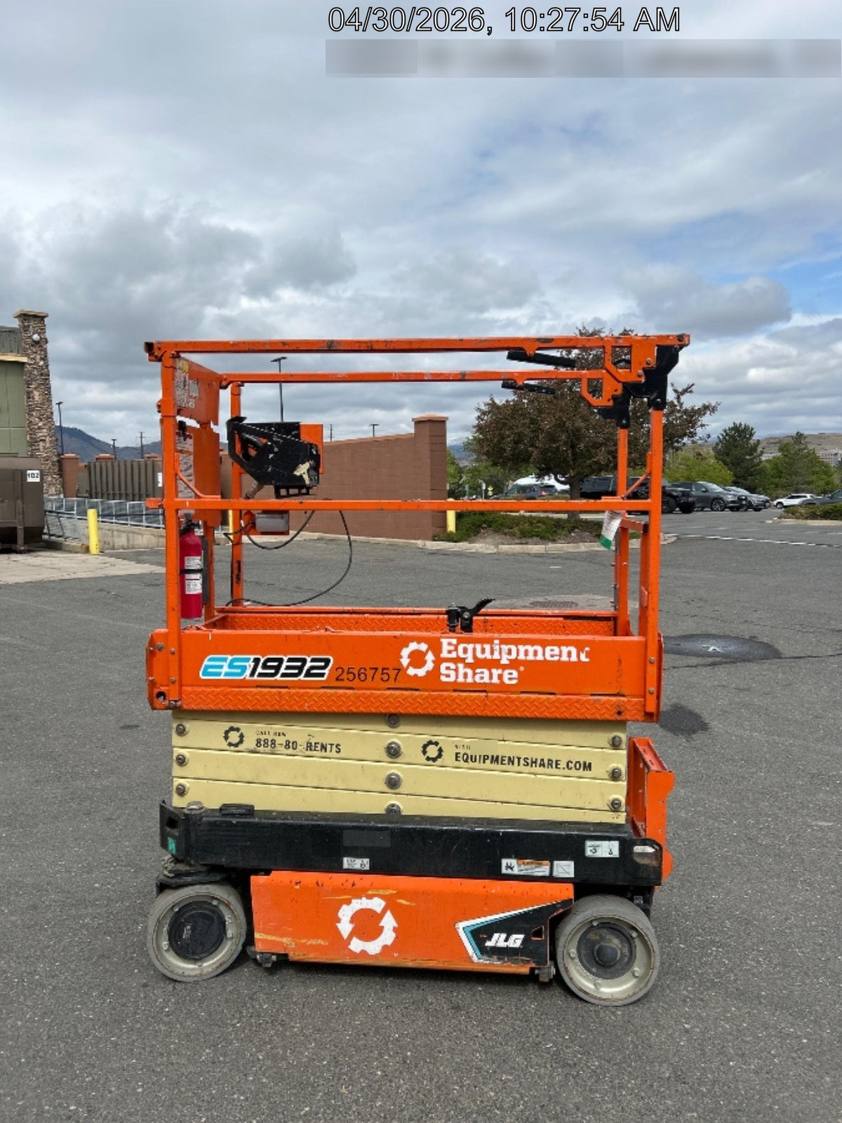 2022 JLG ES1932