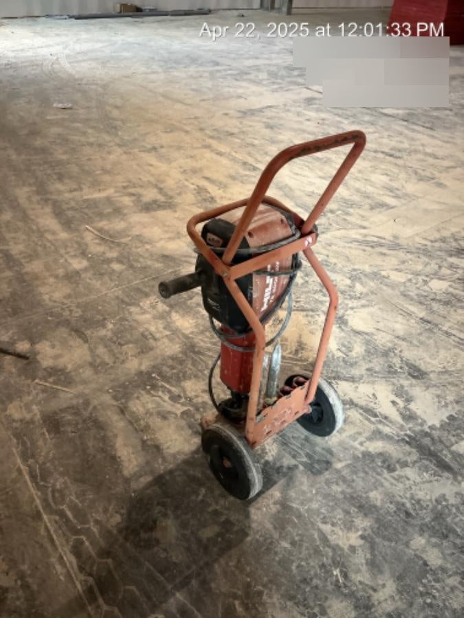2020 HILTI TE 3000-AVR