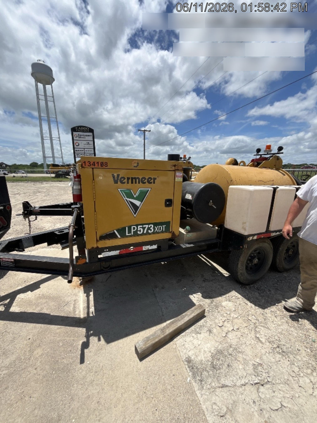 2021 VAC-TRON LP573XDT
