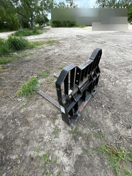2023 VIRNIG 48" Pallet Forks - Virnig